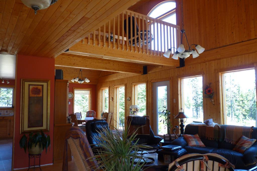 Gite De La Riviere Bed & Breakfast Шибугамо Екстериор снимка